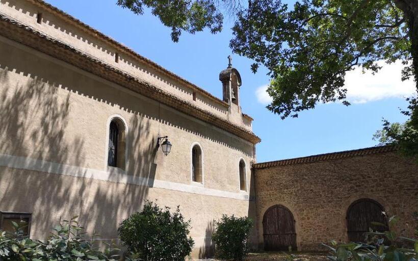 مبيت وإفطار Le Mimosa