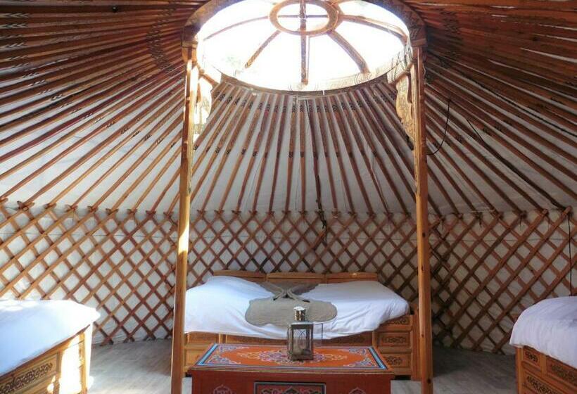 住宿加早餐 Les Yourtes Du Béarn Domaine Des Deux Clos