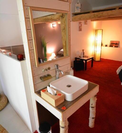 مبيت وإفطار Lili Paradis