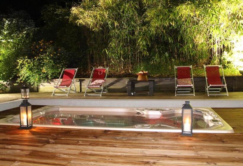 مبيت وإفطار Lili Paradis