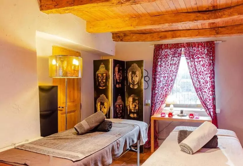 Aamiaismajoitus (B&B) Lili Paradis