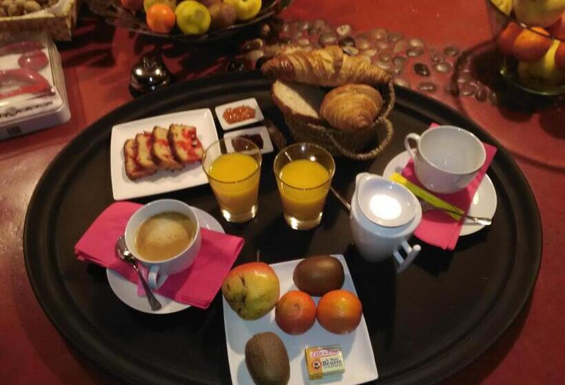 مبيت وإفطار Lili Paradis