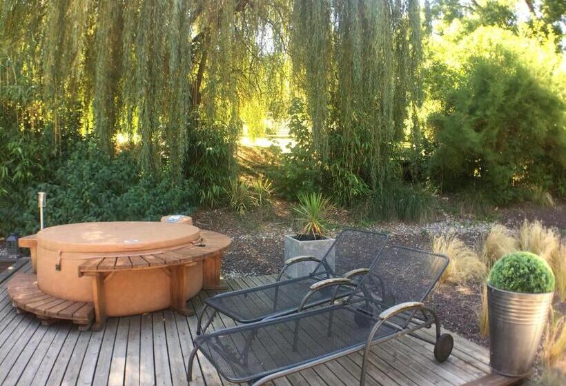 مبيت وإفطار Lili Paradis