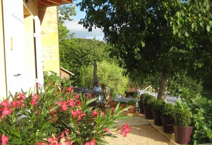 Aamiaismajoitus (B&B) Maison D'hotes Du Vert Vallon