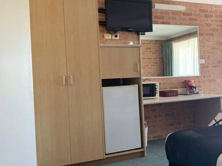 Branxton House Motel