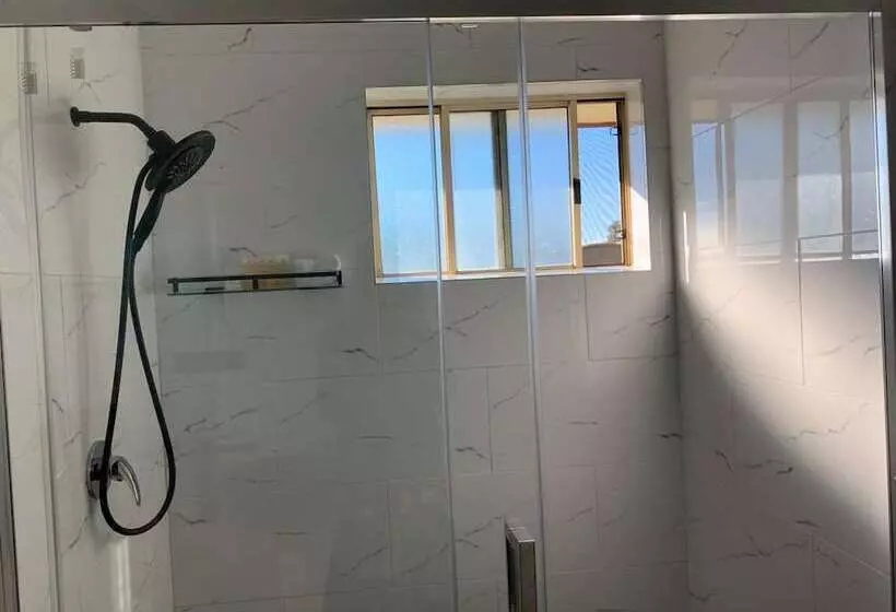 Branxton House Motel