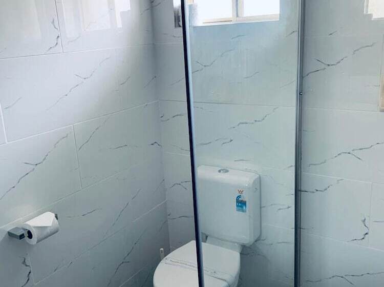 Branxton House Motel