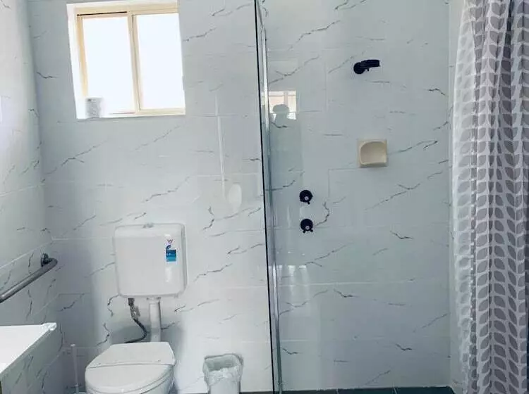 Branxton House Motel