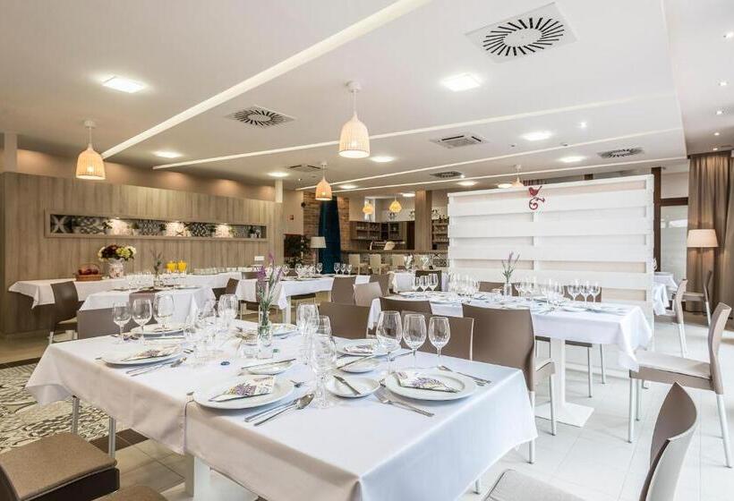 Отель Levendula