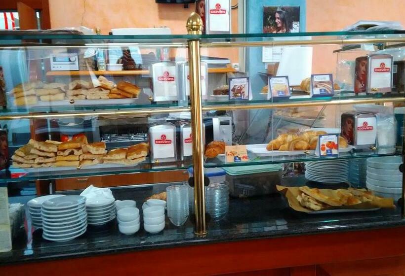 膳宿费 Affittacamere Dall'acquarone