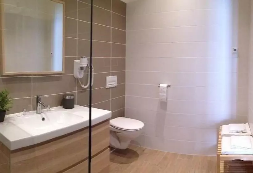 ペンション Dans Les Vignes