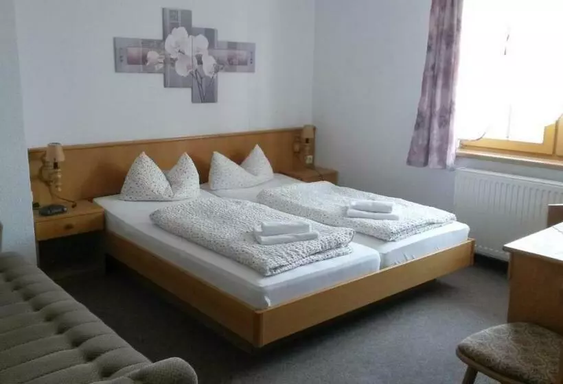 Majatalo Gästehaus Zur Sorge