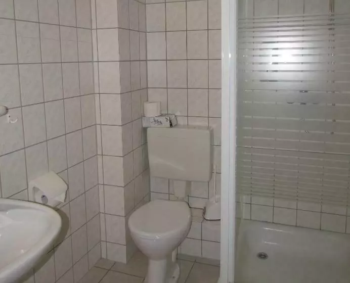 Majatalo Gästehaus Zur Sorge