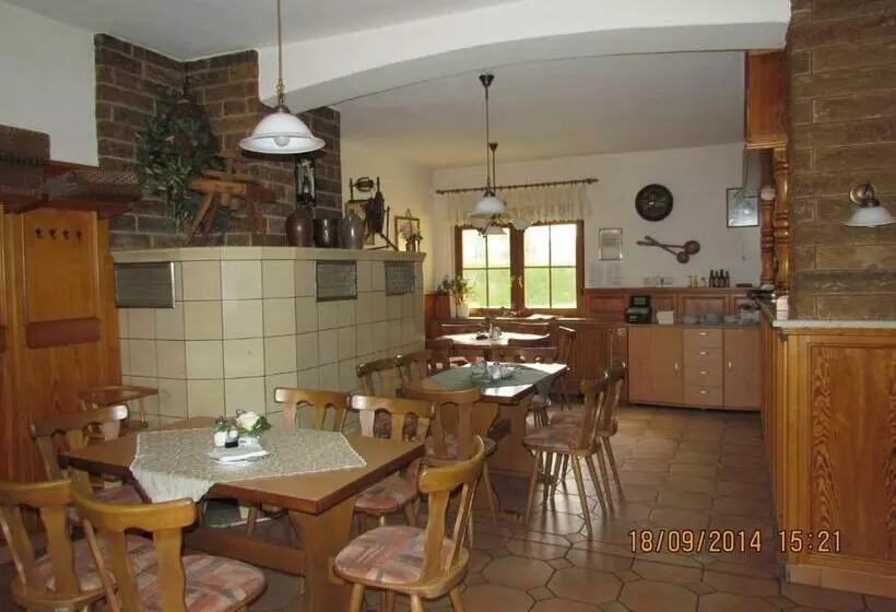 Majatalo Gästehaus Zur Sorge