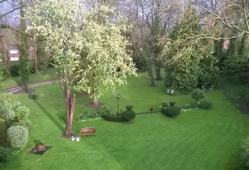 פנסיון Manoir Le Louis Xxi