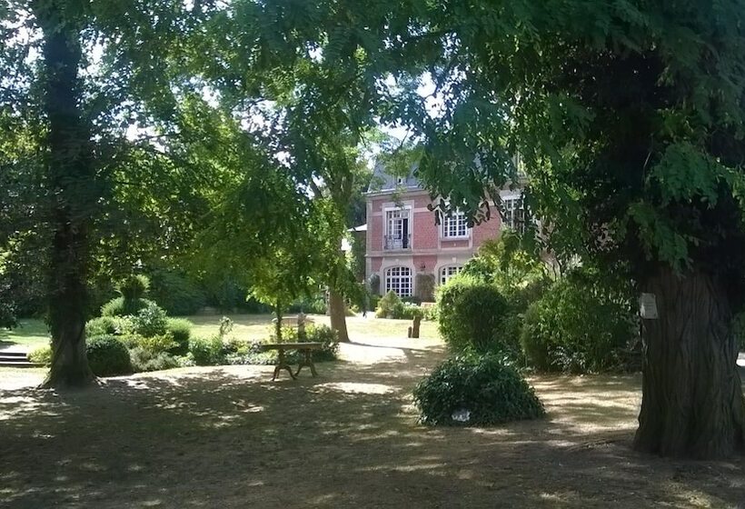 פנסיון Manoir Le Louis Xxi