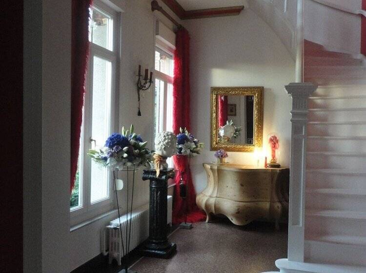 פנסיון Manoir Le Louis Xxi