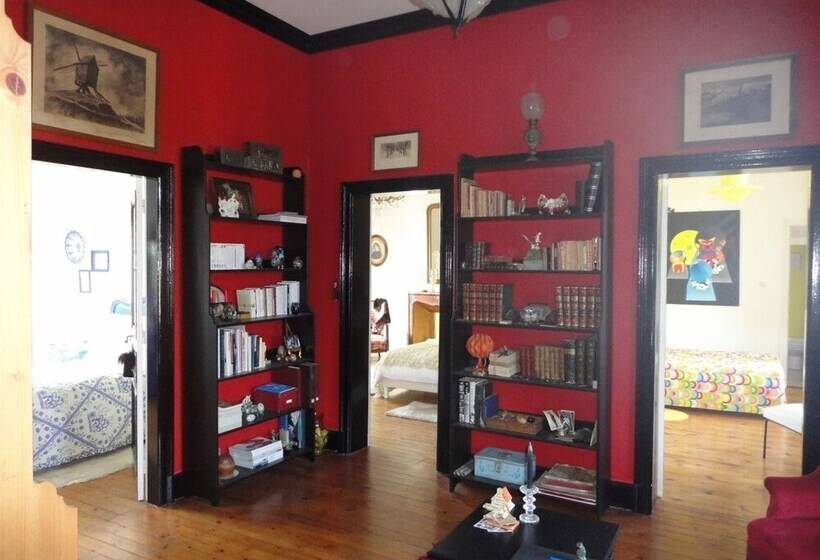 פנסיון Manoir Le Louis Xxi