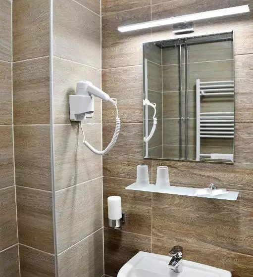 ペンション Tömörkény Vendégház