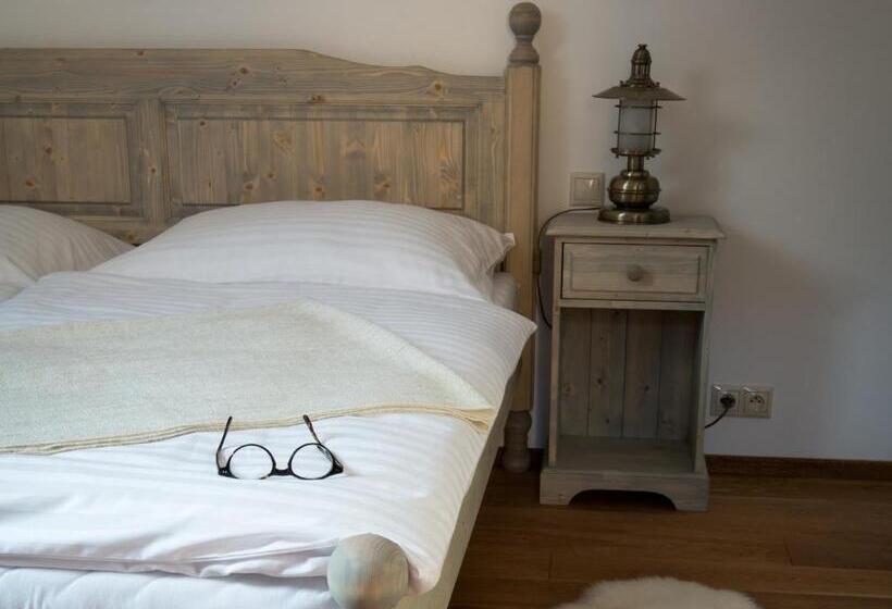 Panzió U Námořníka Restaurant A Penzion