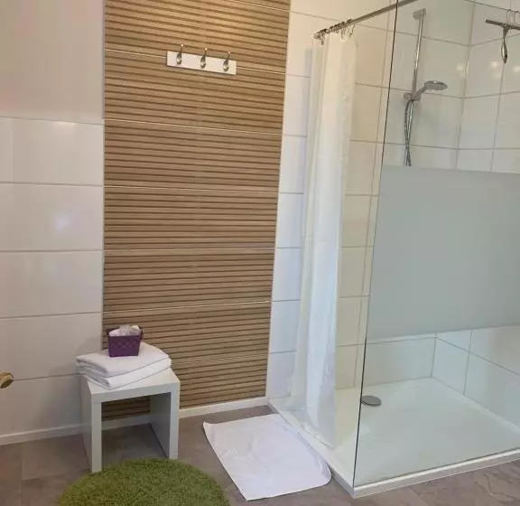 Retkeilymaja Restaurant Landgasthof Zum Wiesengrund