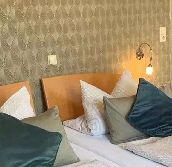 Retkeilymaja Restaurant Landgasthof Zum Wiesengrund