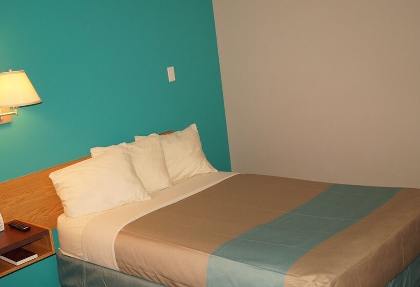 Общежитие Riverside Inn