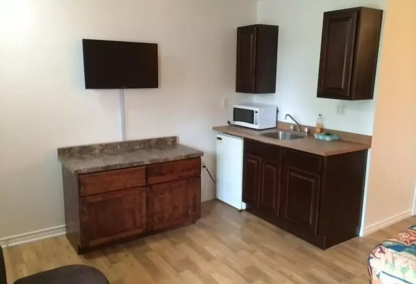 Aamiaismajoitus (B&B) Carleton Motel And Coffee Shop