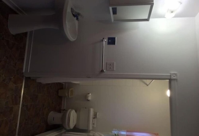 Bed and Breakfast Carleton Motel And Coffee Shop