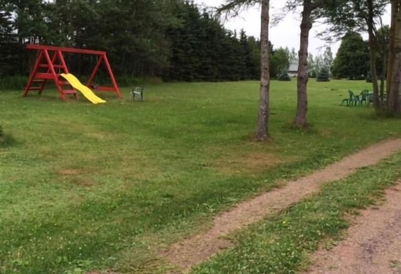 Bed and Breakfast Carleton Motel And Coffee Shop