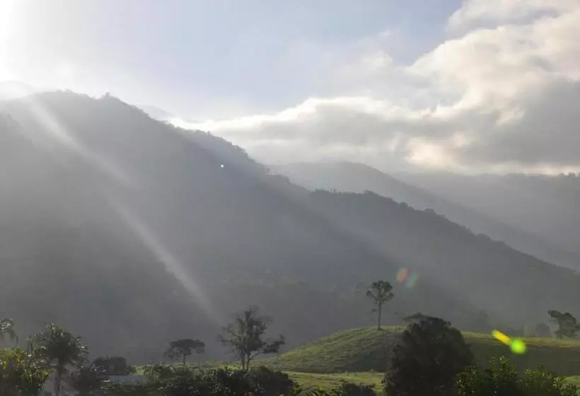 Aamiaismajoitus (B&B) Finca Cafe Bernal