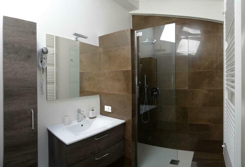 住宿加早餐  Iseo Lake