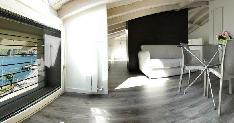 住宿加早餐  Iseo Lake