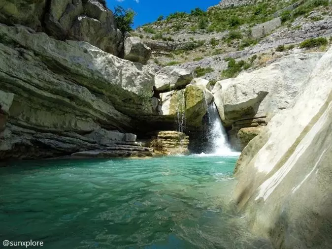 ホテル Auberge De Barret Sur Meouge