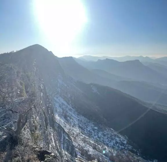 ホテル Auberge De Barret Sur Meouge