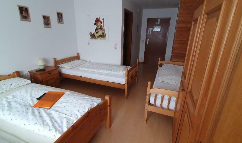 ホテル Gasthaus Mösle