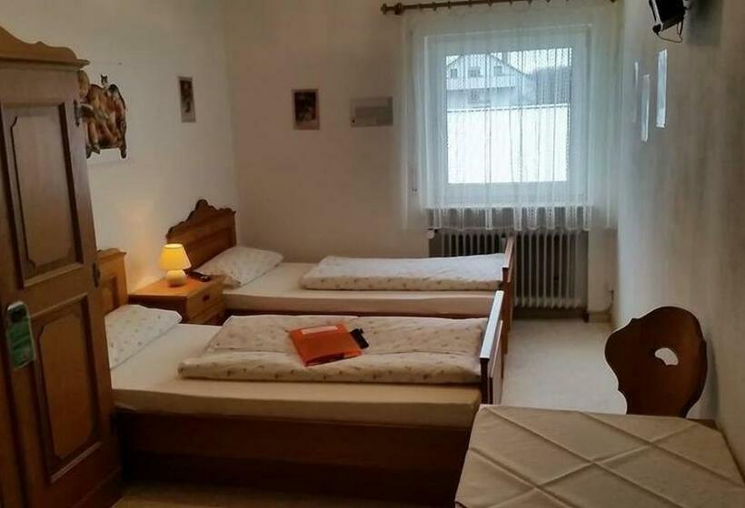 ホテル Gasthaus Mösle