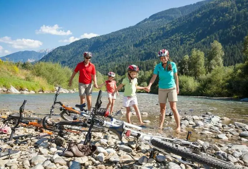 ホテル Gasthof Pension Golob