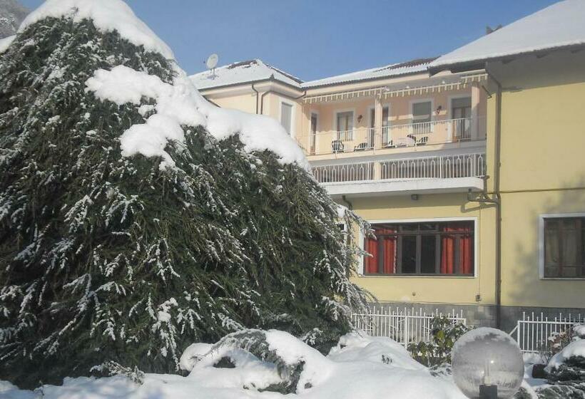 בית מלון כפרי L Ostu Del Povr Om