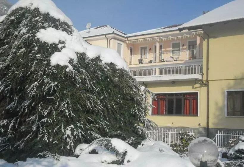 ホテル L Ostu Del Povr Om