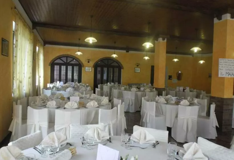 ホテル L Ostu Del Povr Om