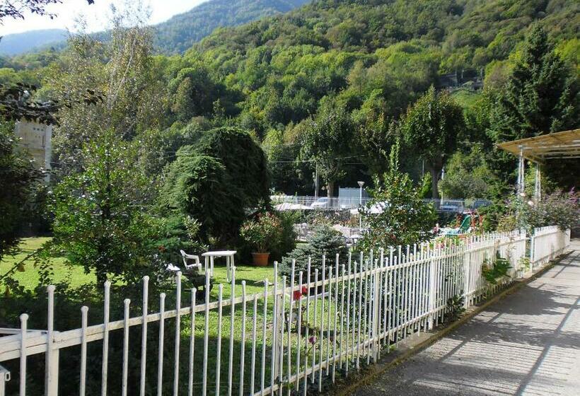 בית מלון כפרי L Ostu Del Povr Om