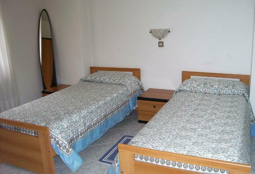 בית מלון כפרי L Ostu Del Povr Om