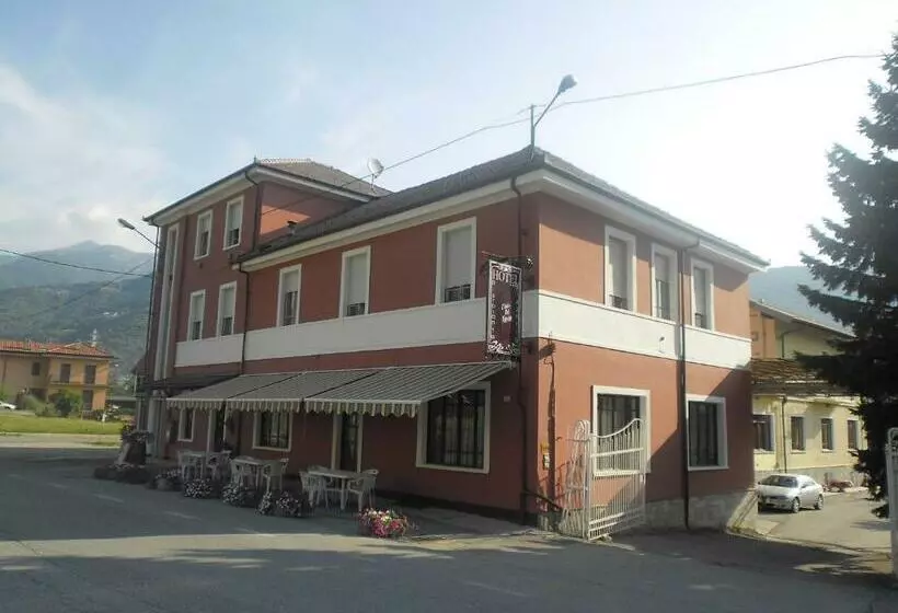 ホテル L Ostu Del Povr Om