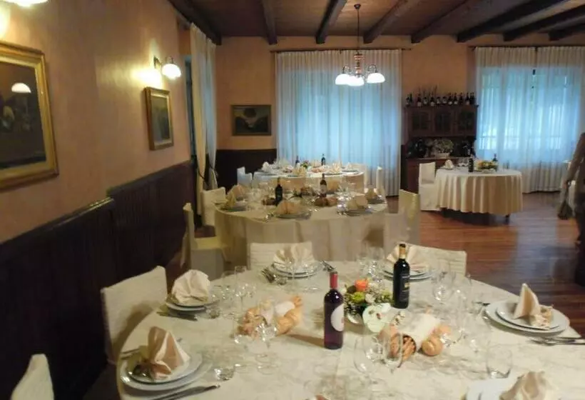 ホテル L Ostu Del Povr Om