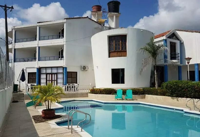 Hotelli Plaza Real Montelíbano