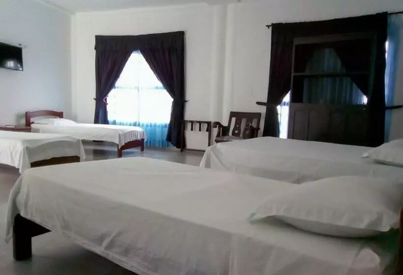 Hotelli Plaza Real Montelíbano