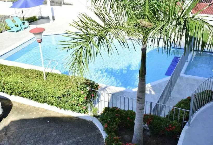 Hotelli Plaza Real Montelíbano