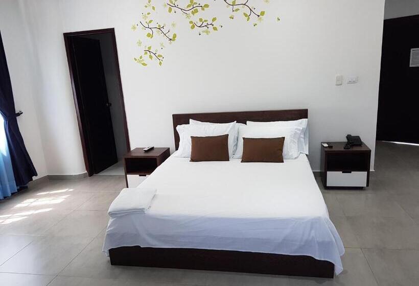 酒店 Plaza Real Montelíbano