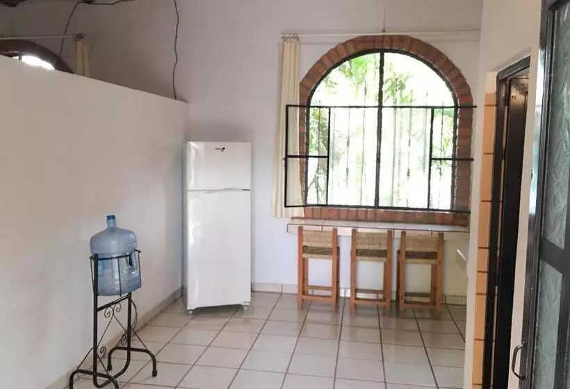 Hotelli Villas Del Monteón